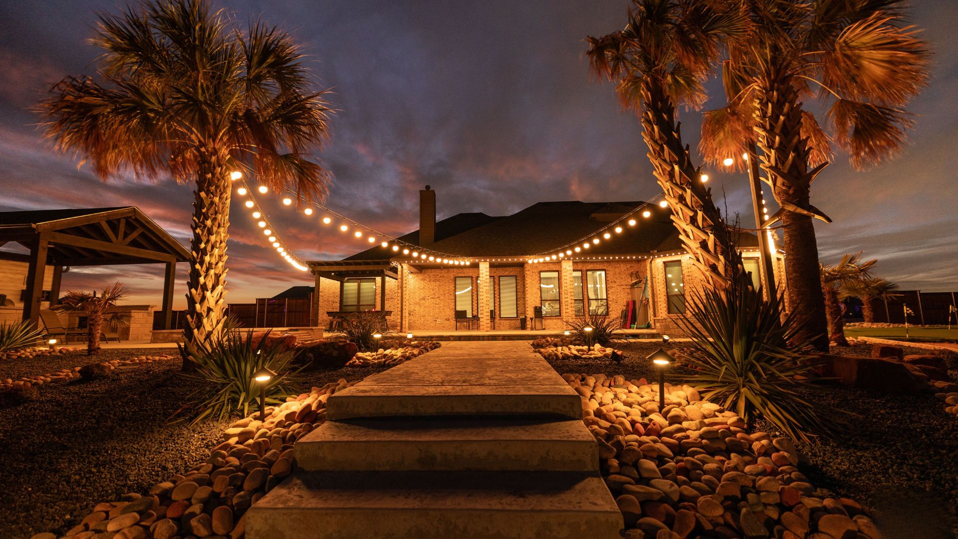 Patio Lighting - Wild Oak - Soft White